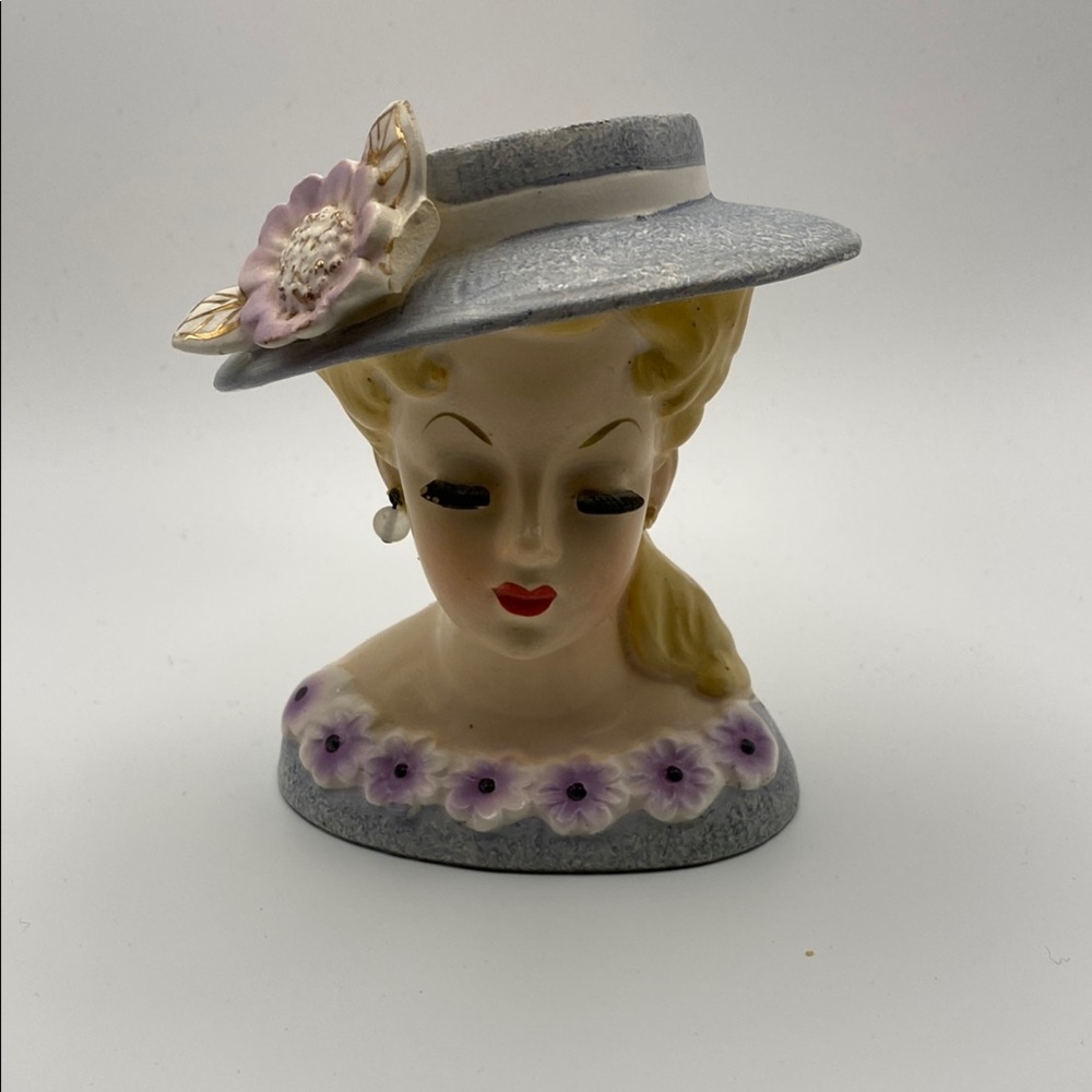 Elegant Gray and Purple Lady Vase